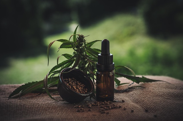 Infographic showing different CBD consumption methods with their typical onset and duration of effects
